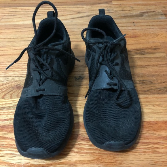 NIKE ROSHE RUN - Picture 2 of 5